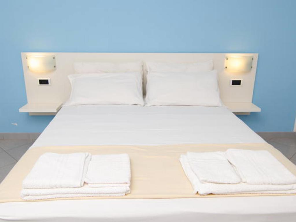 Terrazze Del Mare Aparthotel Racale Cameră foto